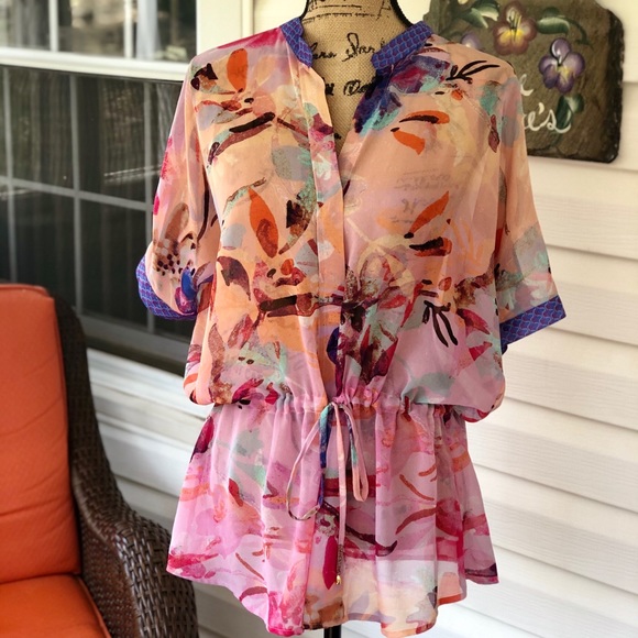 🛑SOLD🛑💕EUC Calvin Klein Pink Sheer Top💕 - Picture 2 of 10